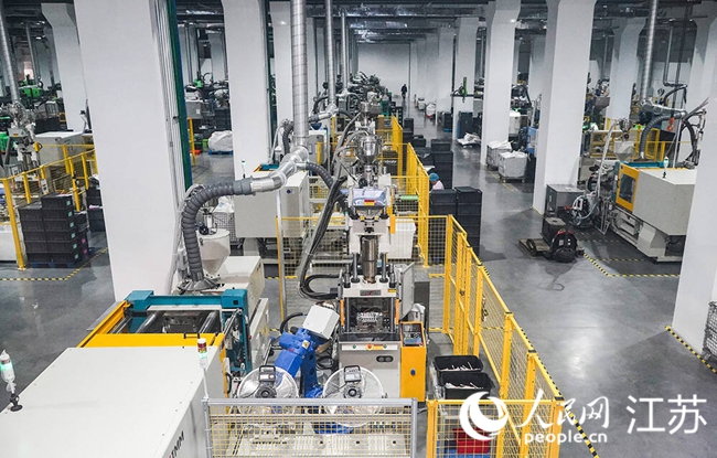 三笑集團(tuán)新落成的綠色智能工廠。人民網(wǎng) 郜超攝