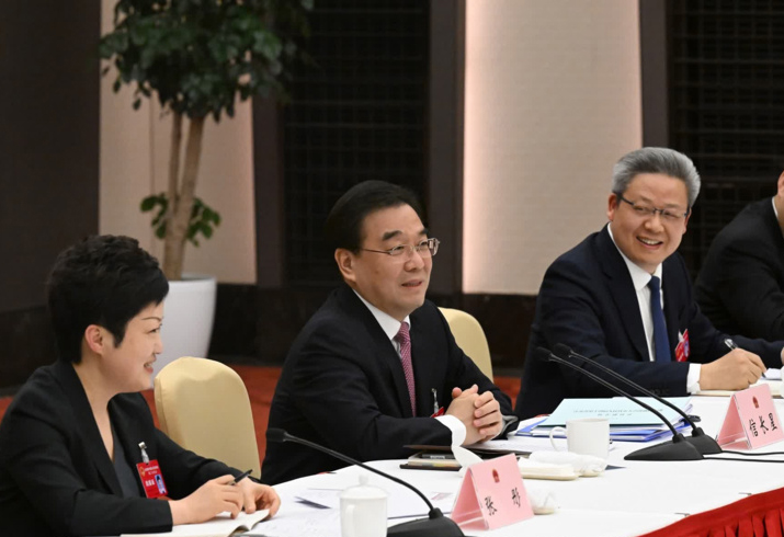 信長星參加南通代表團審議：在落實國家戰(zhàn)略中發(fā)揮引領(lǐng)支撐作用