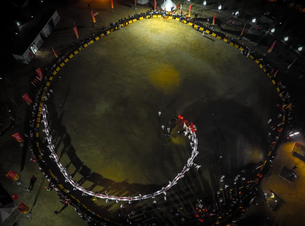 舞龍表演現(xiàn)場。溧水區(qū)委宣傳部供圖