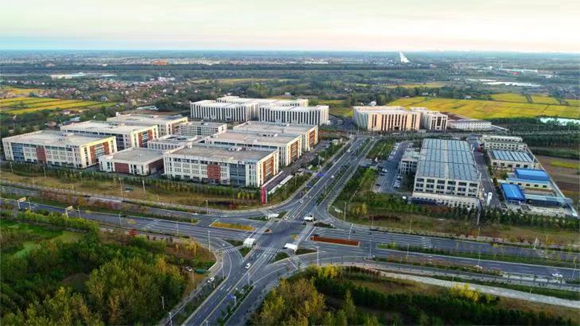 航拍濱海縣電子信息產(chǎn)業(yè)園。濱?？h委宣傳部供圖