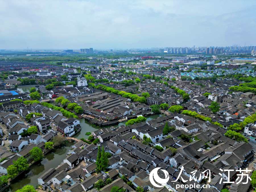 航拍同里古鎮(zhèn)。人民網(wǎng)記者 王繼亮攝