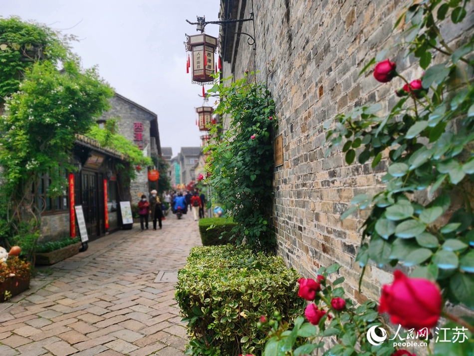 西津渡歷史文化街區(qū)一角。人民網(wǎng)記者王繼亮攝