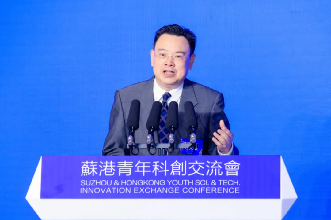 蘇州市委常委、姑蘇區(qū)委書記、蘇州國(guó)家歷史文化名城保護(hù)區(qū)黨工委書記方文浜在活動(dòng)現(xiàn)場(chǎng)致辭。蘇州市委統(tǒng)戰(zhàn)部供圖