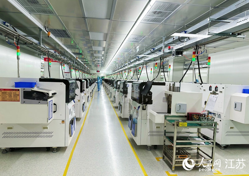 揚(yáng)杰集成電路封裝測(cè)試車間。人民網(wǎng) 周夢(mèng)嬌攝