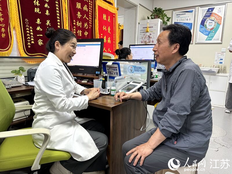 就醫(yī)中的陶守柱。人民網記者 馬曉波攝