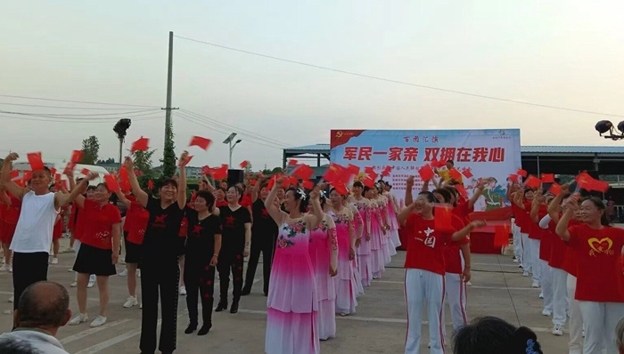 演出現(xiàn)場(chǎng)。便倉(cāng)鎮(zhèn)供圖