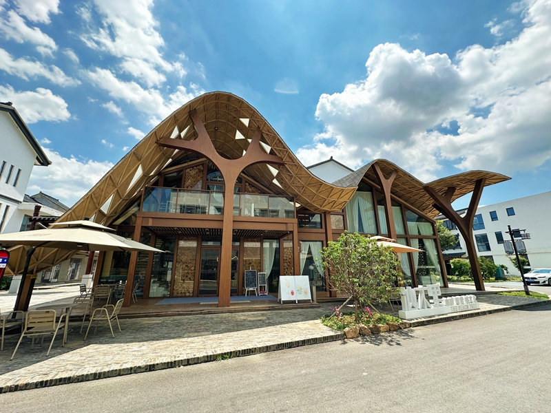 桃源村打造“桃”主題農(nóng)文旅業(yè)態(tài)?；萆絽^(qū)委宣傳部供圖