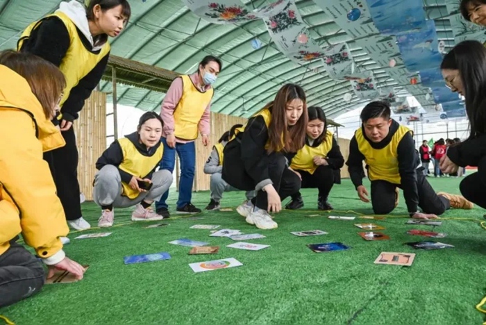 小市街道社工成長(zhǎng)營(yíng)開(kāi)展社工培訓(xùn)活動(dòng)。小市街道供圖