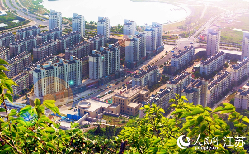 村民如今居住的西墅花園。人民網(wǎng) 周夢(mèng)嬌攝