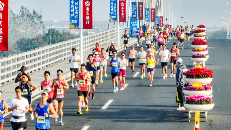 “螃蟹馬拉松”開跑。高淳區(qū)融媒體中心供圖