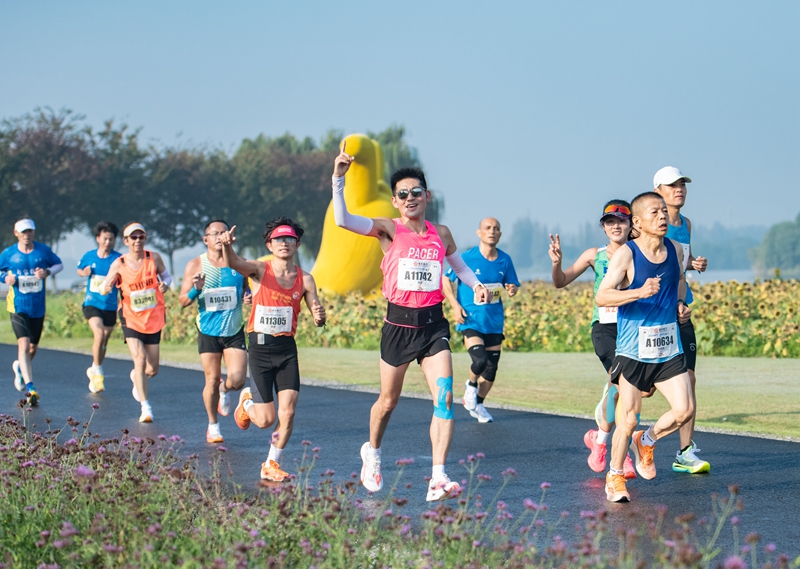  “螃蟹馬拉松”開(kāi)跑。高淳區(qū)融媒體中心供圖