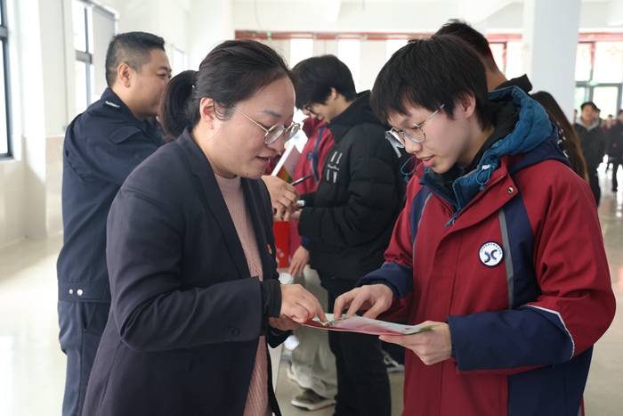 校園宣講活動現(xiàn)場。陸睿攝