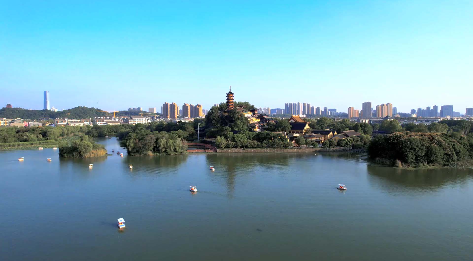 航拍鎮(zhèn)江金山公園。人民網(wǎng) 余樂攝