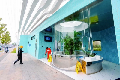 南京建鄴在地鐵口新增主題公廁 彰顯地域特點(diǎn)