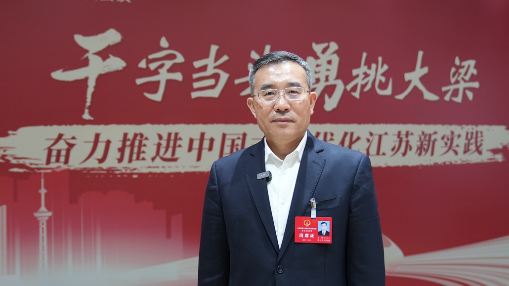 江蘇省人大代表，沭陽(yáng)縣委副書(shū)記、縣長(zhǎng)王瑞。沭陽(yáng)縣委宣傳部供圖