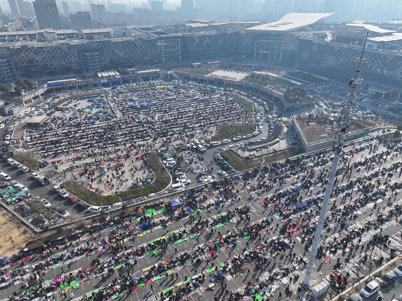 航拍東海水晶大集。高哲攝