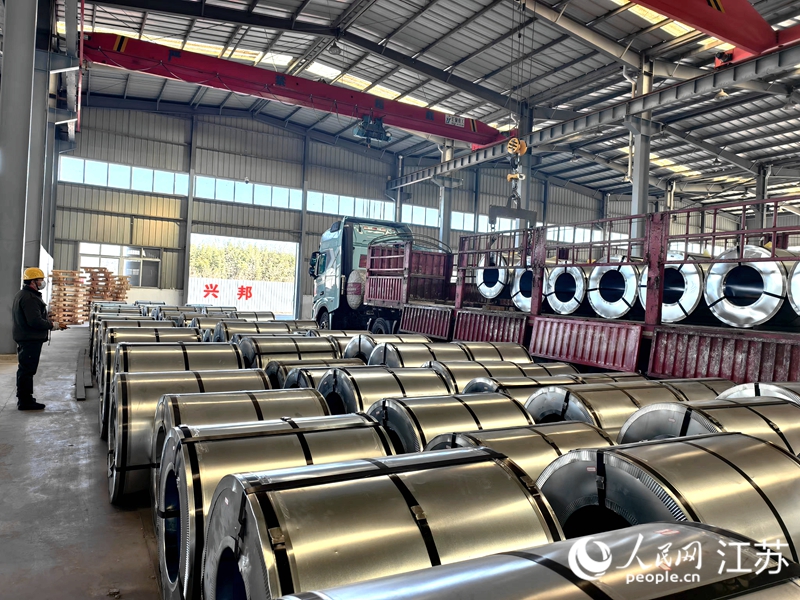 硅鋼成品整裝待發(fā)。人民網(wǎng)記者 馬曉波攝