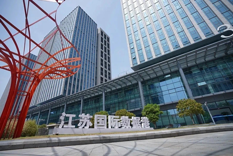 玄武立志打造全省最具代表性的數(shù)據(jù)和大模型產(chǎn)業(yè)園區(qū)。玄軒攝