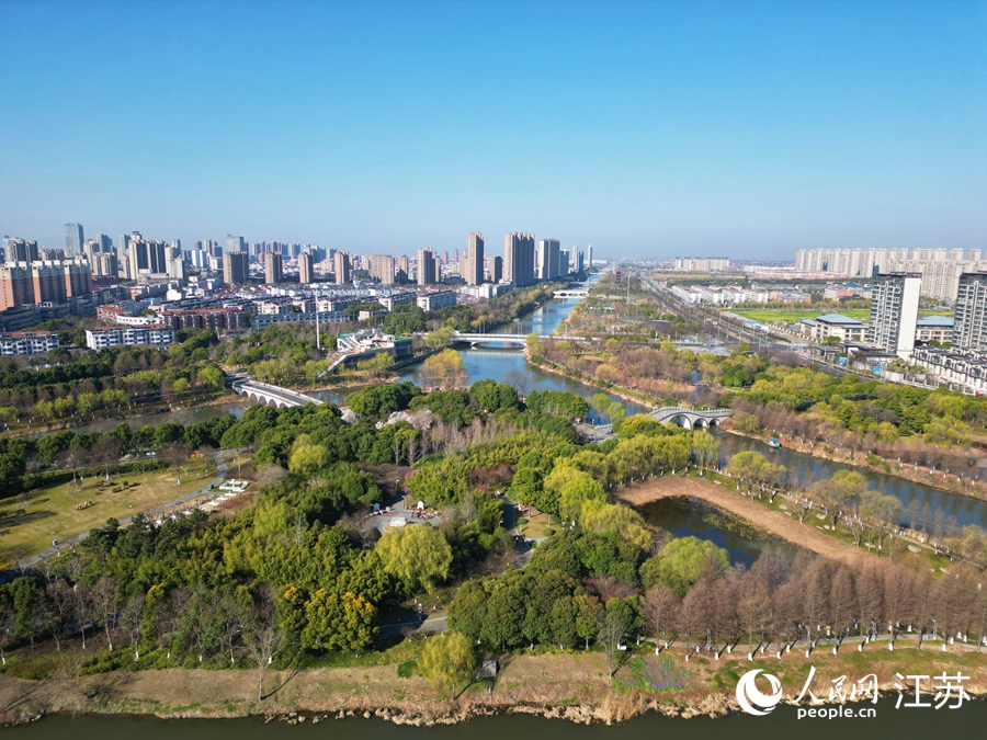 新通揚(yáng)河生態(tài)廊道景色宜人。人民網(wǎng)記者 王繼亮攝