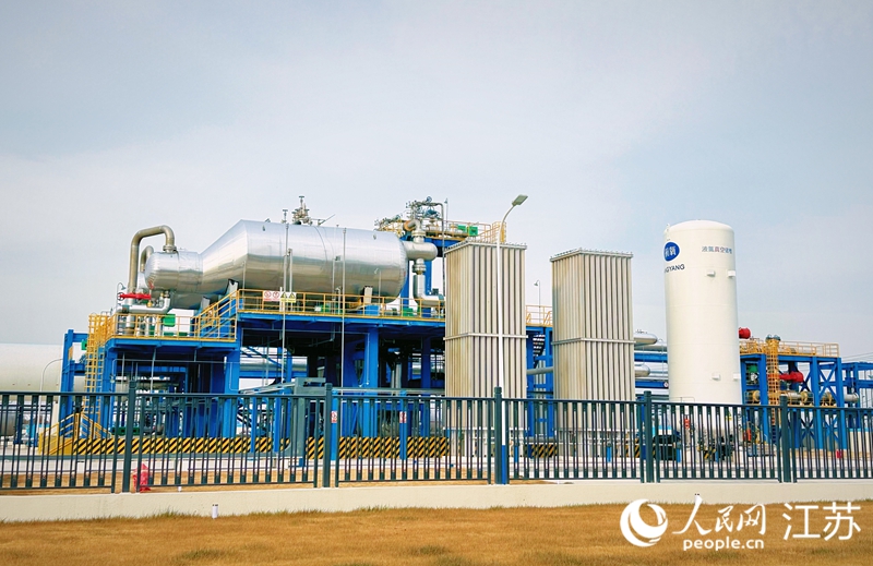 LNG冷能交換中心。人民網(wǎng) 周夢(mèng)嬌攝