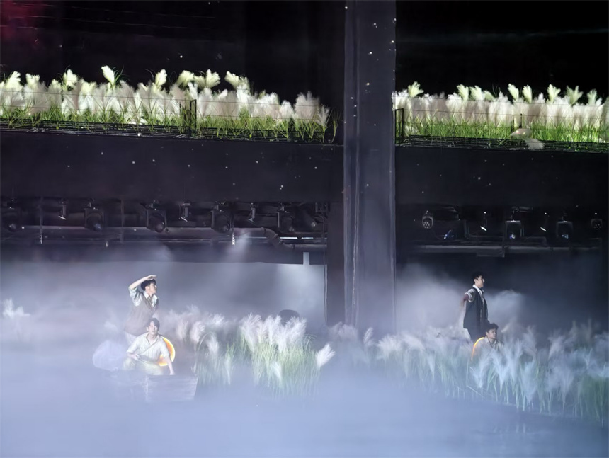 5D生態(tài)劇場《洞庭幻境》。人民日報記者 孫超攝