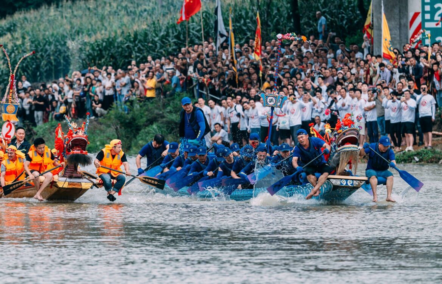高淳龍舟賽現(xiàn)場。劉列攝