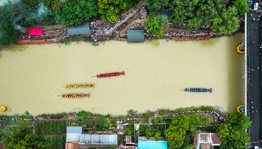 高淳龍舟賽現(xiàn)場。劉列攝