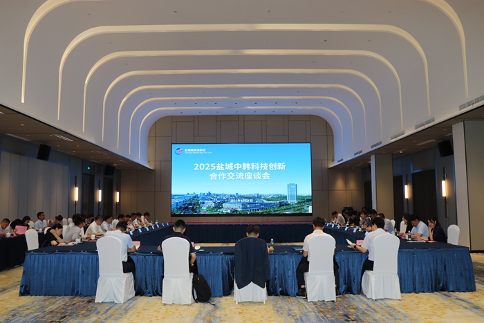 座談會現(xiàn)場。呂成攝