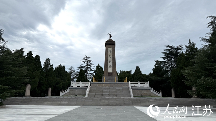 新四軍鹽阜區(qū)抗日陣亡將士紀念塔。人民網(wǎng) 杜沁萌攝