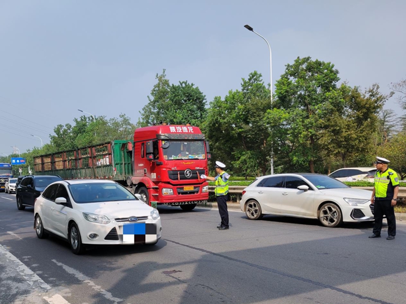 執(zhí)勤現(xiàn)場。浦口公安供圖