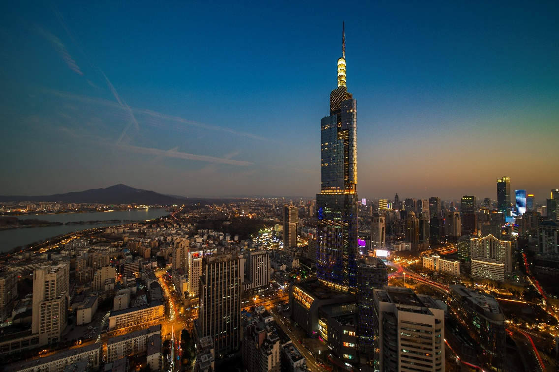 航拍鼓樓商圈。劉偉攝