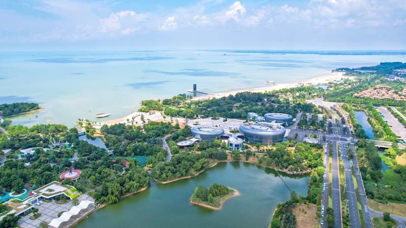 宿遷駱馬湖畔綠意盎然。陳少帥攝