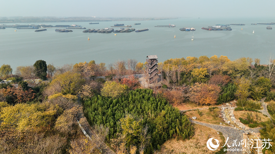 航拍京杭大運(yùn)河揚(yáng)州段“七河八島”。人民網(wǎng) 徐晨曦?cái)z