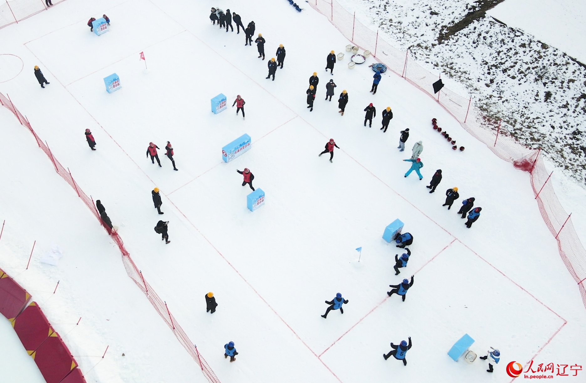 2024年，遼寧省職工冰雪運(yùn)動會雪合戰(zhàn)總決賽比賽現(xiàn)場。
