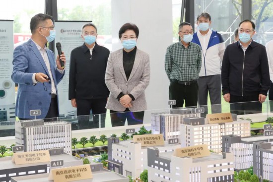 �c��(hu��)�ˆT�F(xi��n)��(ch��ng)�^Ħ���ֿڅ^(q��)о�ȼ����·�a(ch��n)�I(y��)�@�(xi��ng)Ŀ���ψ�(b��o)��ý�wӛ�� �ޕԔz