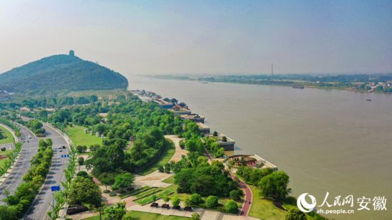 俯瞰馬鞍山市濱江生態(tài)公園。人民網記者 張俊攝