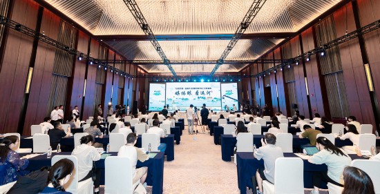 “以河為媒——沿著大運河看中國”網(wǎng)上主題宣傳暨“媒體眼·看運河”揚州行活動現(xiàn)場