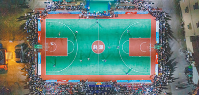 第二屆諸暨“村BA”姚江賽區(qū)比賽現(xiàn)場。周志豪攝（人民視覺）