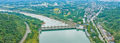 四川彭州湔江堰（無人機(jī)照片）。張 勇攝（新華社發(fā)）