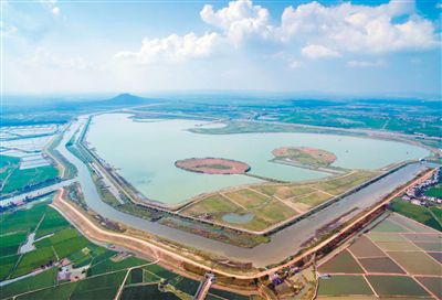 赤山湖全景圖。張志成攝